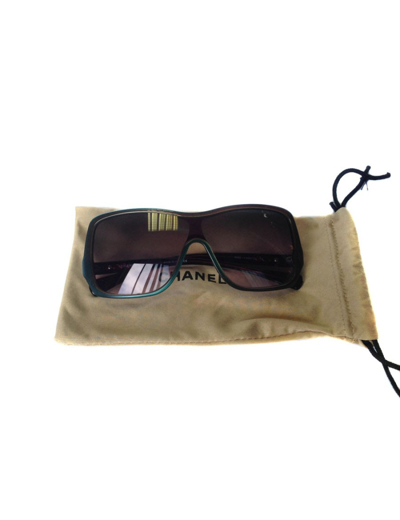 Lunettes de soleil CHANEL vintage