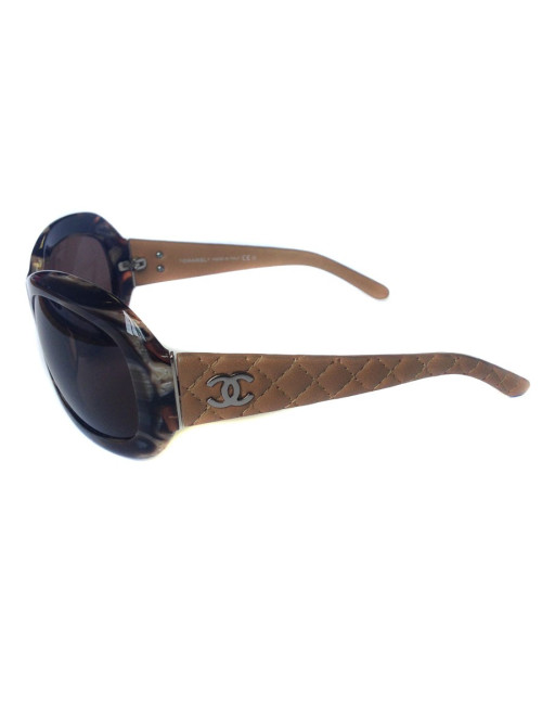Lunettes de soleil CHANEL façon bois et branches cuir matelassé 