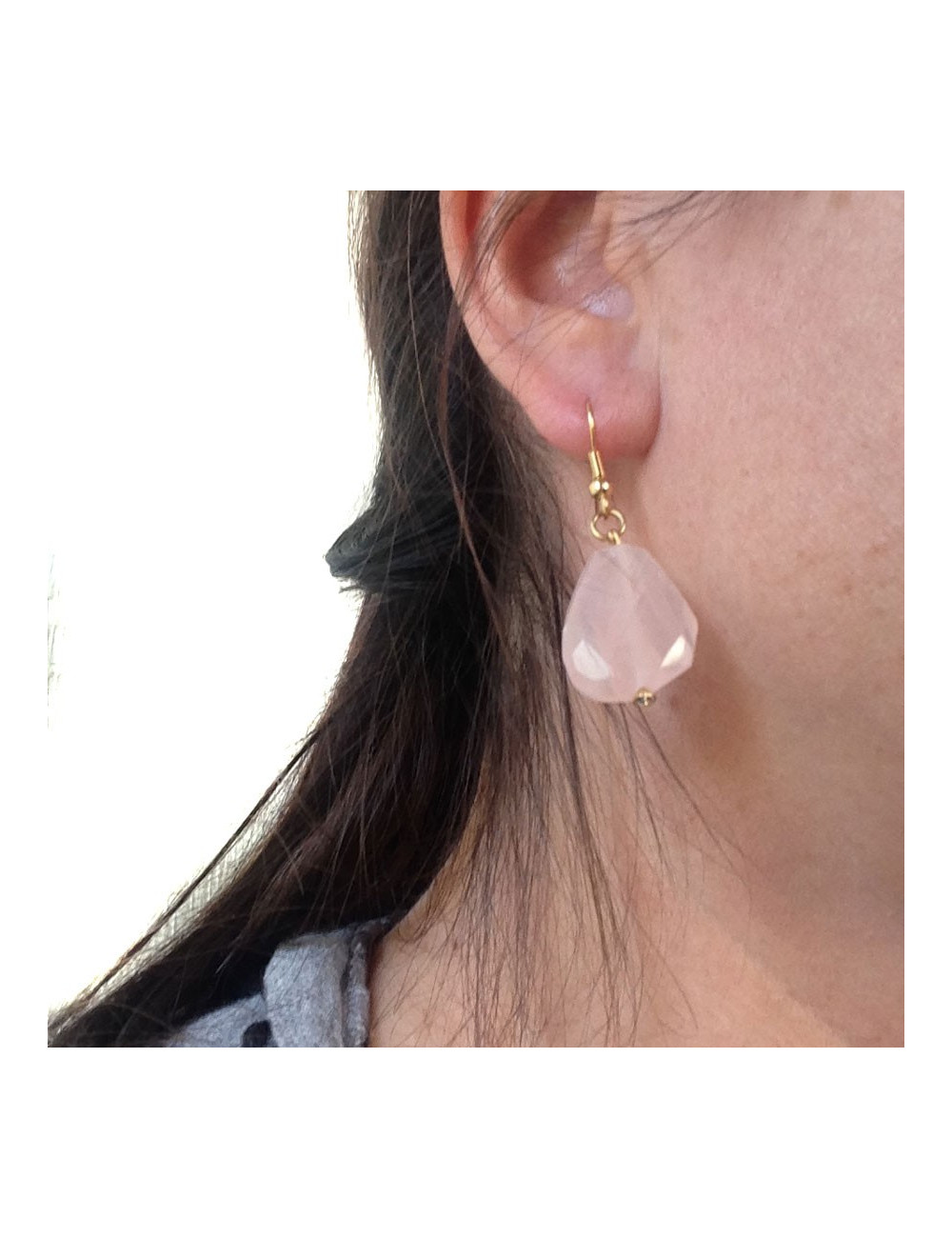 Clous d'oreille Marguerite de Valois en quartz rose