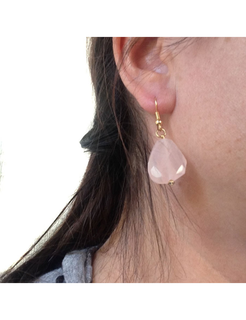 Clous d'oreille Marguerite de Valois en quartz rose