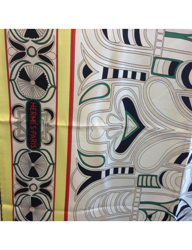 Carré géant "Folklore" HERMES en twill plume de soie jaune 2