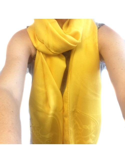 Etole HERMES jaune en cachemire et soie