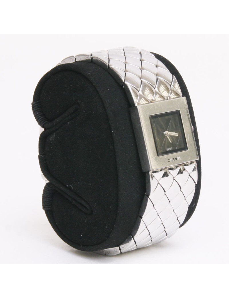Montre CHANEL en acier 