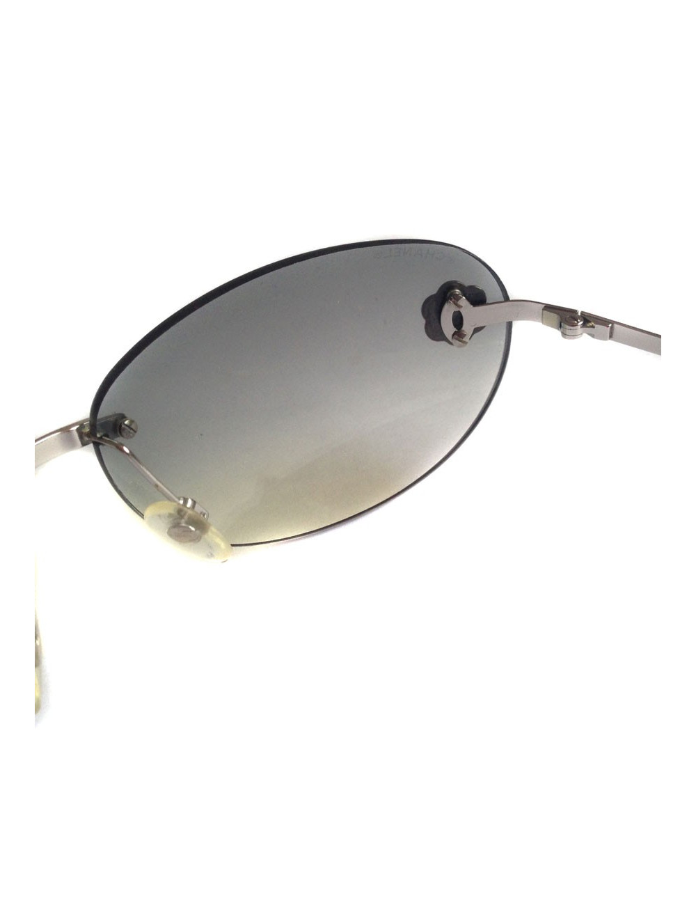 Lunettes de soleil CHANEL verres gris dégradé