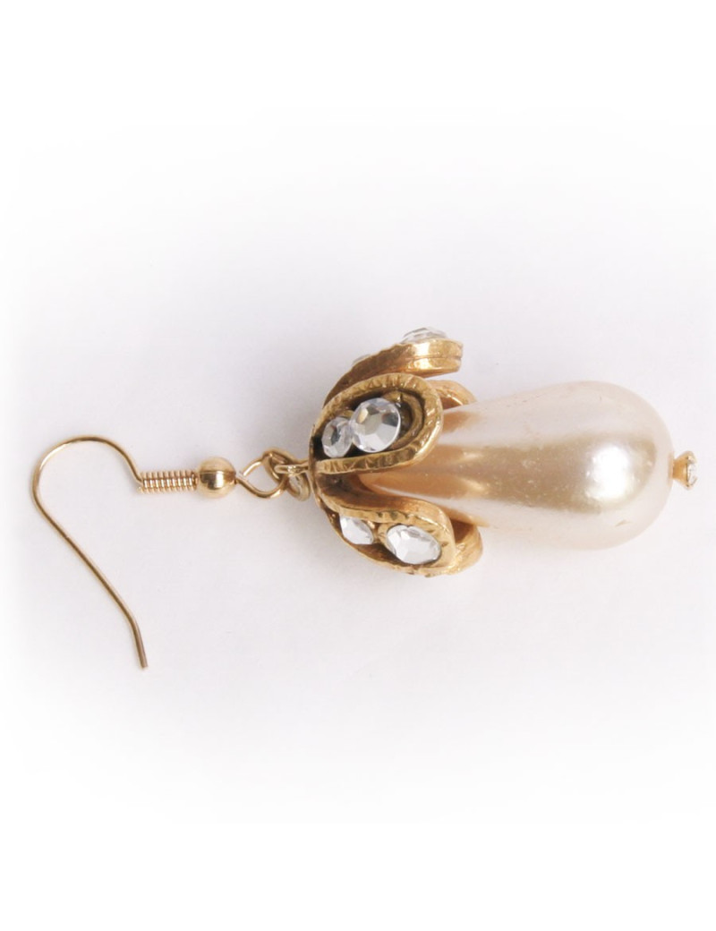 Clous d'oreille MARGUERITE DE VALOIS perle ovale