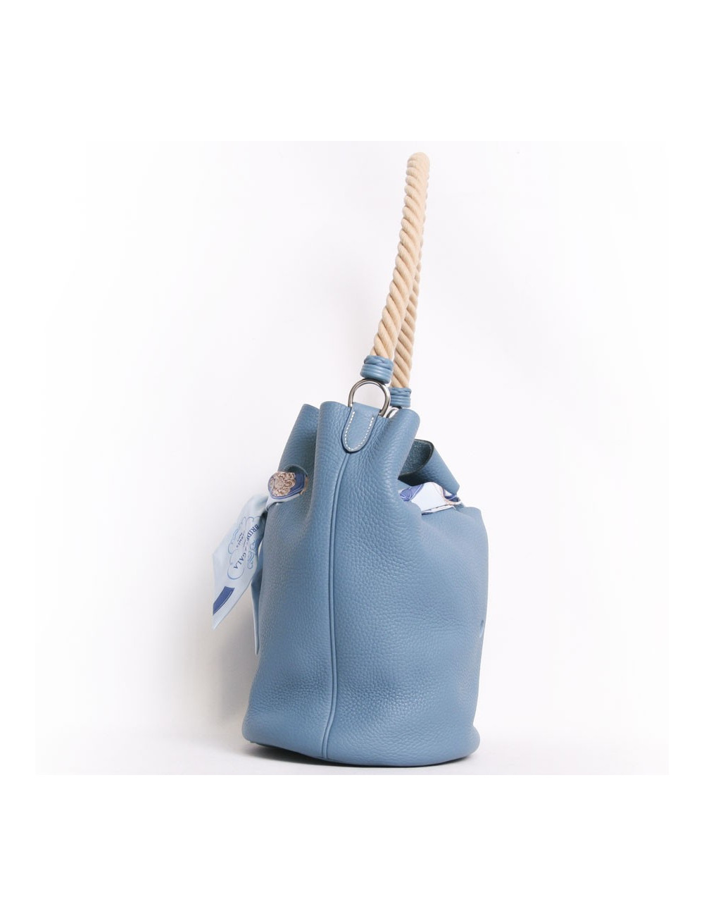 Sac  seau HERMES veau taurillon clémence bleu 