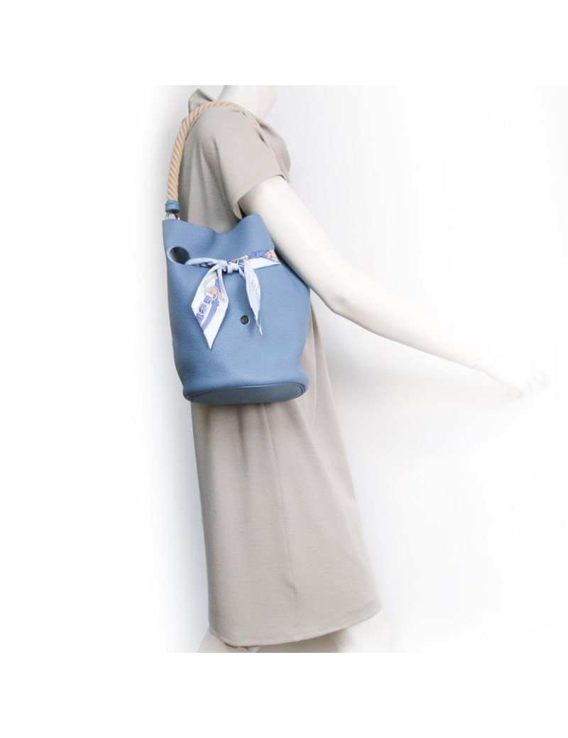 Sac  seau HERMES veau taurillon clémence bleu 