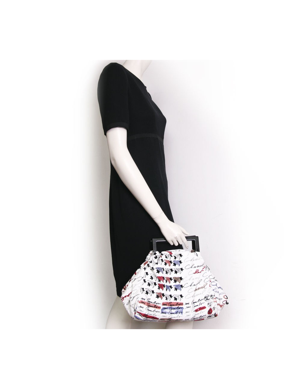 Sac CHANEL en velours blanc imprimés camélias 