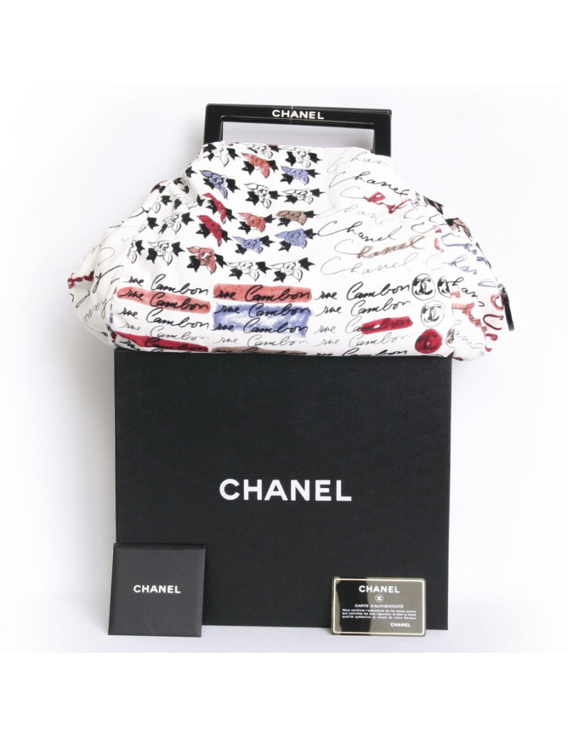 Sac CHANEL en velours blanc imprimés camélias 