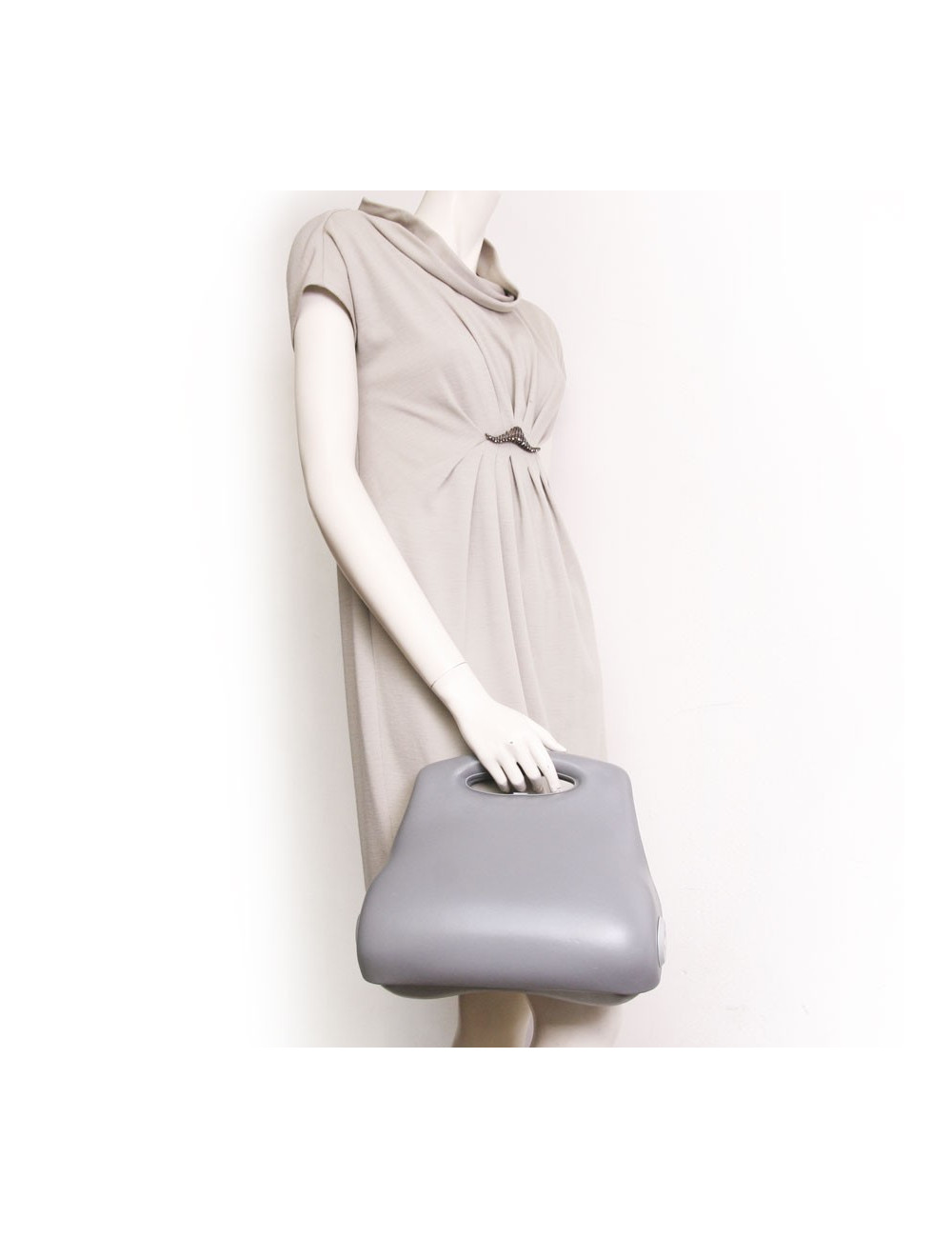 Sac CHANEL collector "Première  2005"  en cuir gris