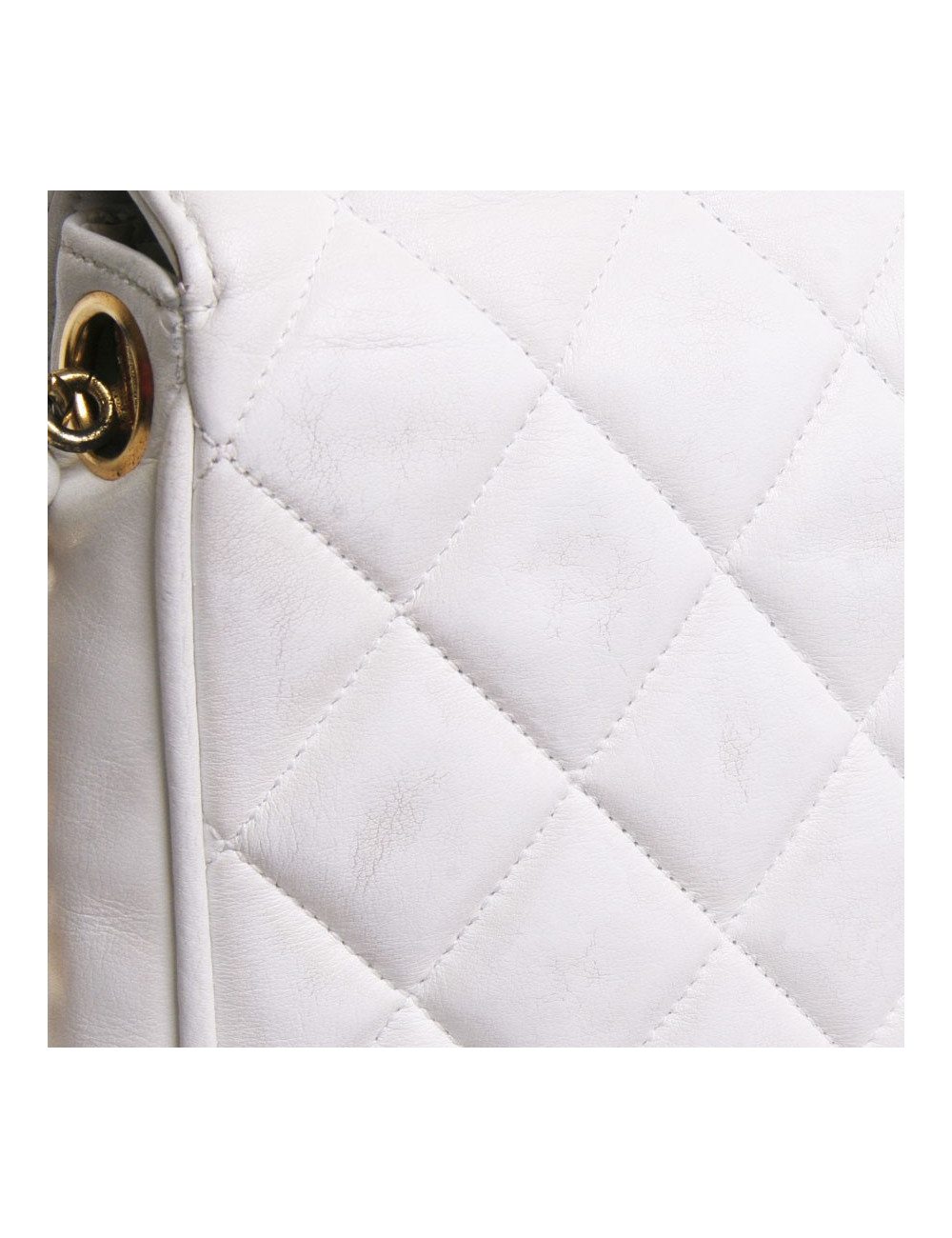 White vintage CHANEL quilted leather bag