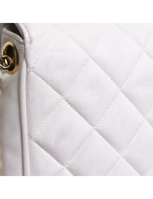 White vintage CHANEL quilted leather bag