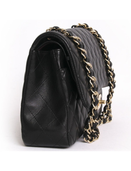 sac Timeless CHANEL cuir d'agneau lisse matelassé 