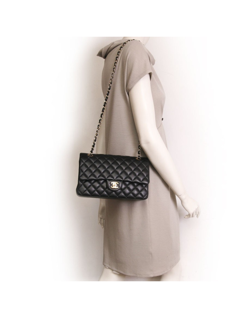sac Timeless CHANEL cuir d'agneau lisse matelassé 