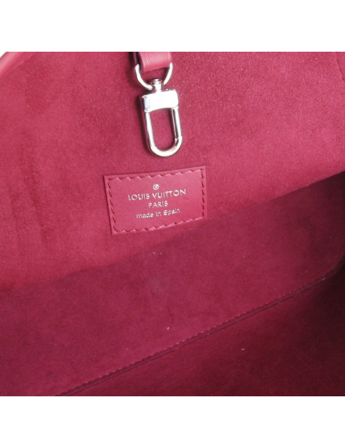 Sac "Never full" avec sa pochette LOUIS VUITTON cuir épi fuchsia