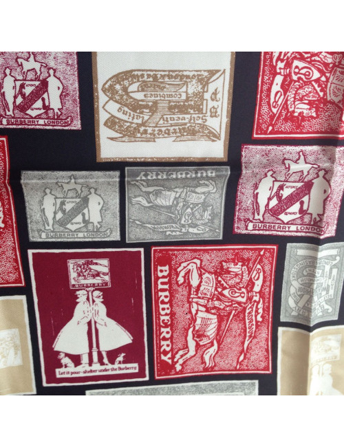 Foulard BURBERRY noir en soie