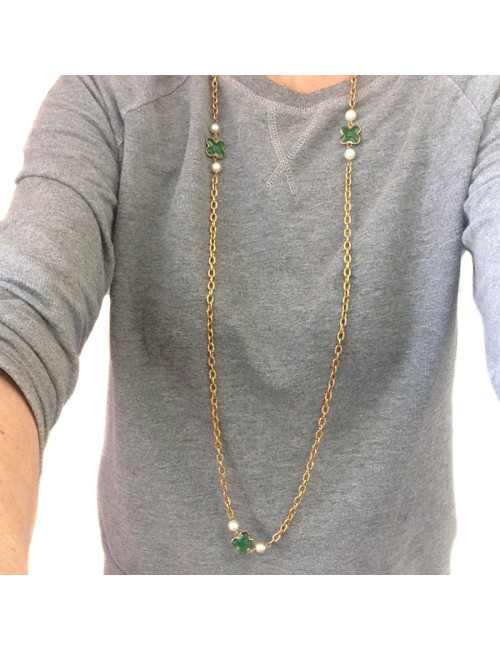 MARGUERITE of VALOIS clover necklace, chain in aged gold metal, glass Emerald and Pearl Pearl