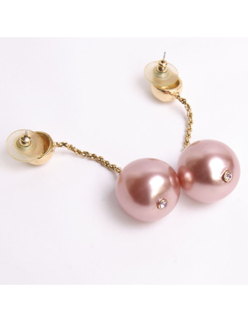 Boucles d'oreille pendantes perles rose nacré