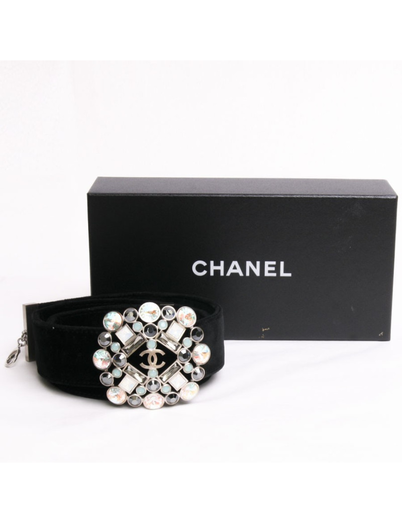 Ceinture CHANEL T 90 avec belle boucle bijou