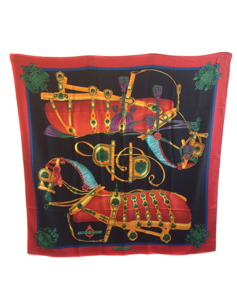 Châle HERMES "Harnais de cour" en cachemire et soie rouge, noir, vert 