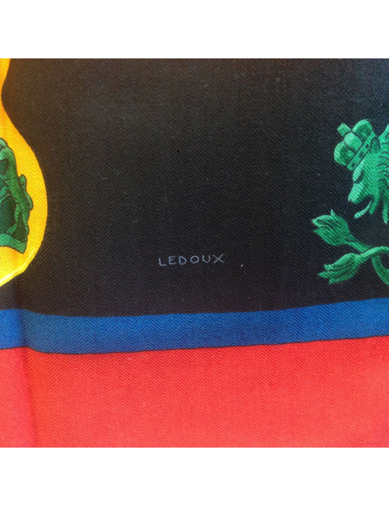 Châle HERMES "Harnais de cour" en cachemire et soie rouge, noir, vert 