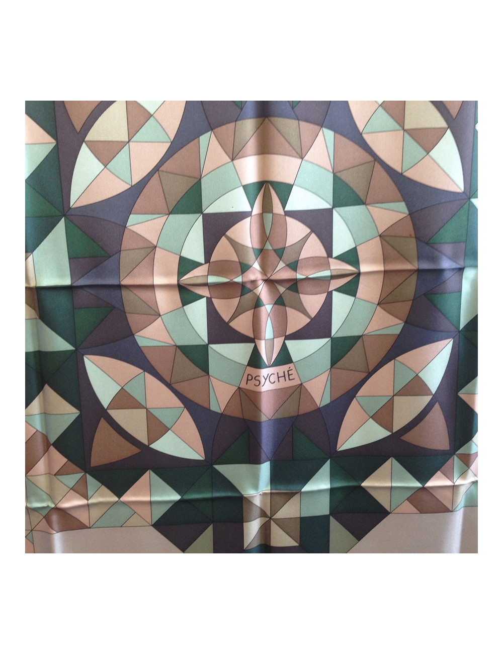 Grand carré HERMES "Psyché" en soie étoupe