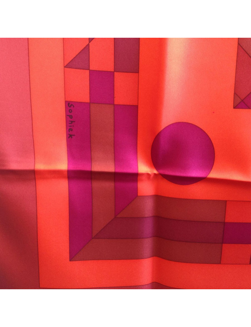 Grand carré HERMES "Psyché" en soie orange