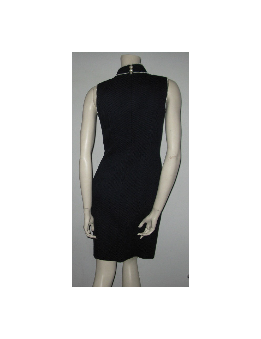 Col officer CHANEL dress