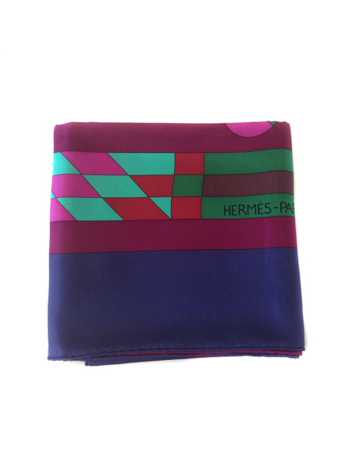Grand carré HERMES "Psyché" en soie violet