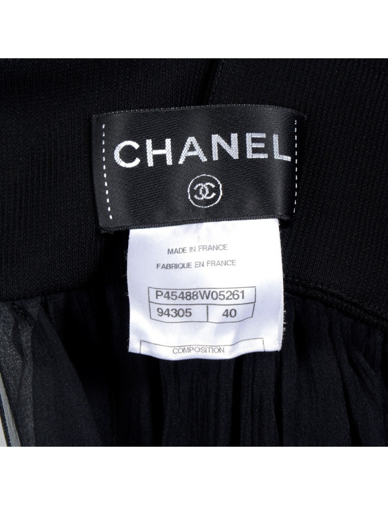 Robe  CHANEL sans manche en mousseline noire  T 40