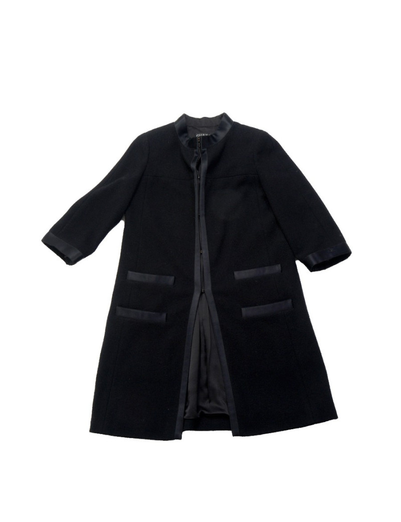 Manteau CHANEL T 38 en laine et soie  noire 