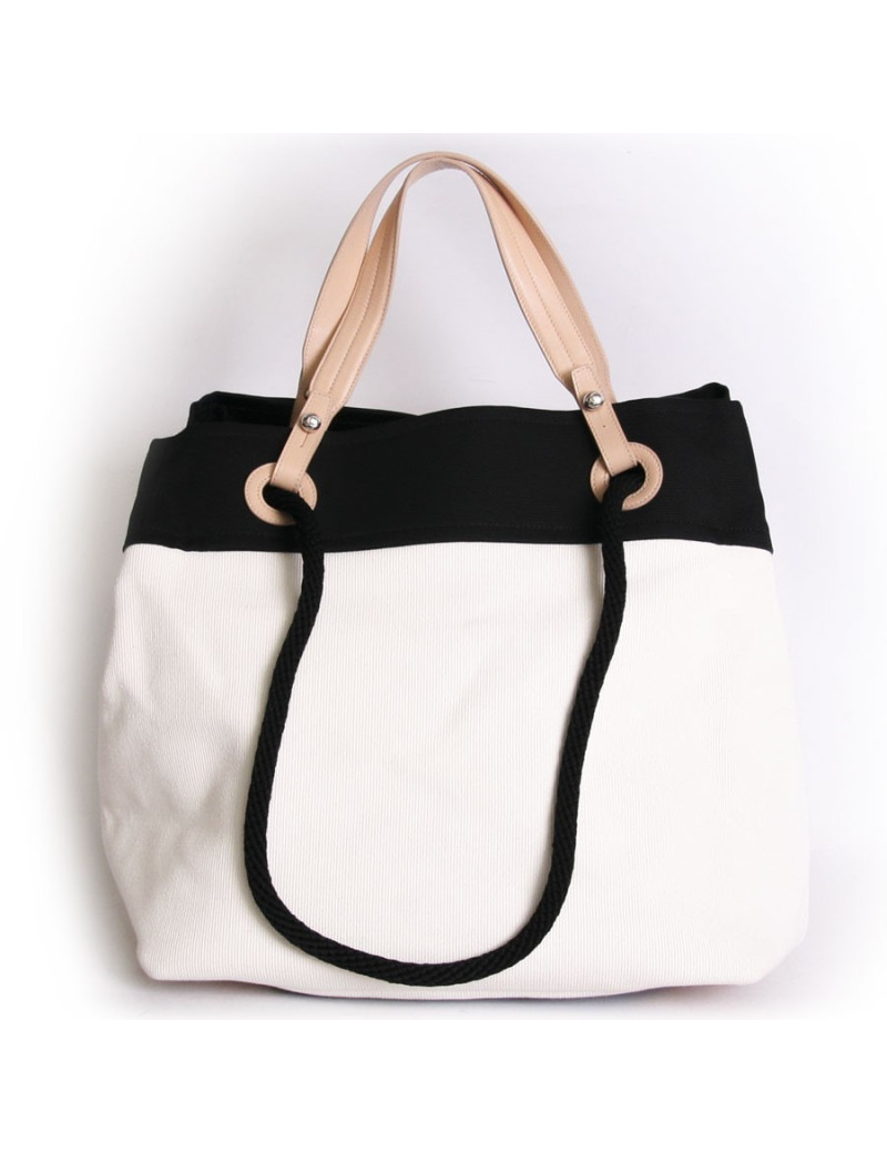  Sac cabas de plage CHANEL en toile écrue et noire