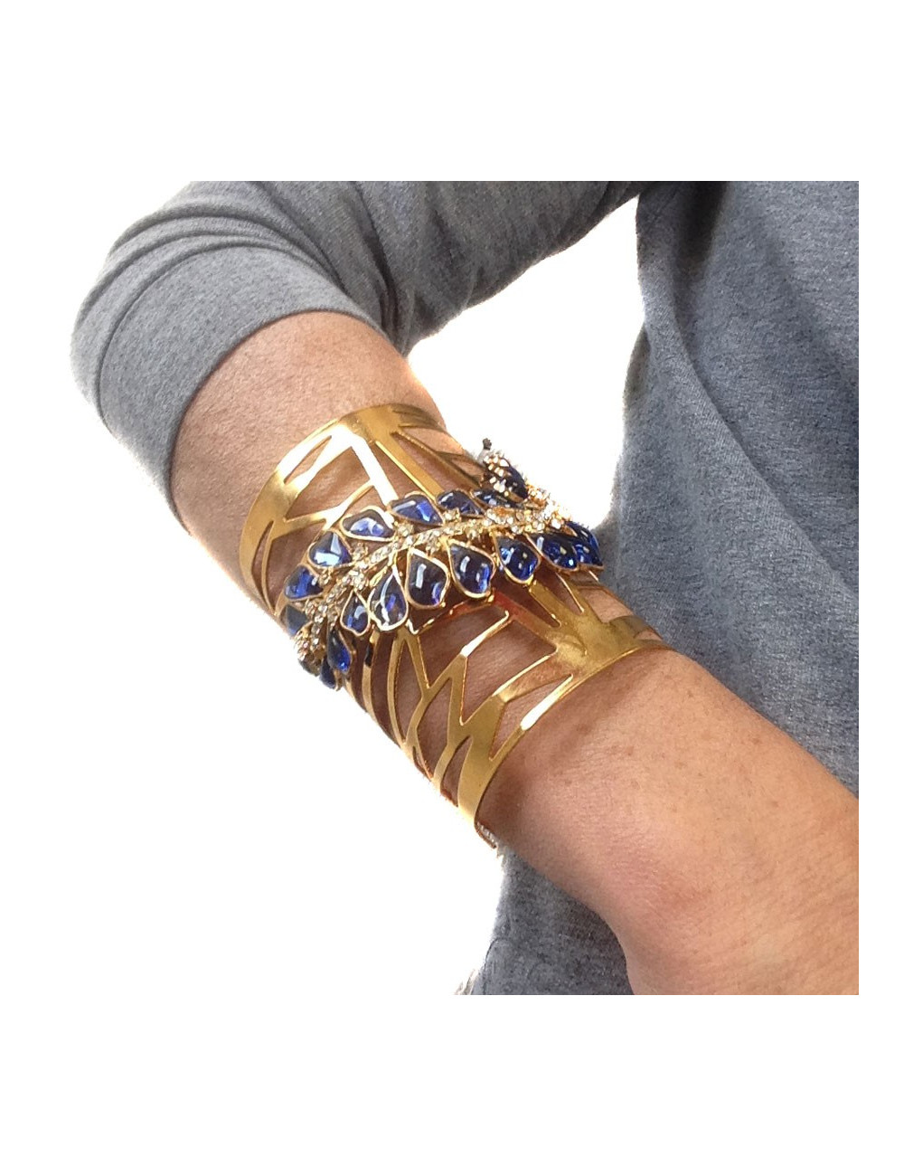 MARGUERITE of VALOIS cufflinks gold metal, block sapphire blue glass and Swarovski rhinestones