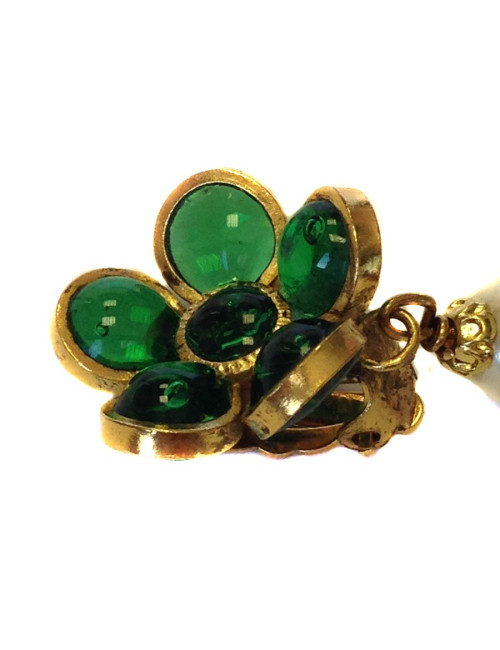 Clips floweret Marguerite of Valois Emerald glass and Pearl oval Pearl