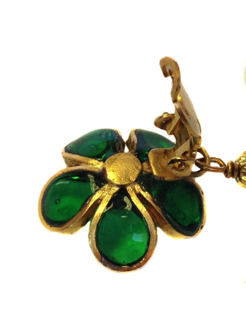 Clips floweret Marguerite of Valois Emerald glass and Pearl oval Pearl