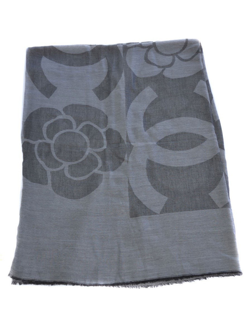 Etole CHANEL à frange en coton gris clair et gris foncé 
