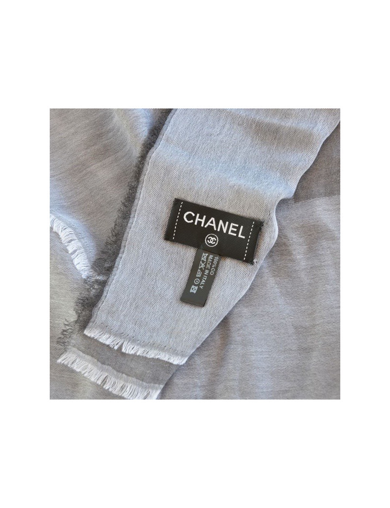 Etole CHANEL à frange en coton gris clair et gris foncé 