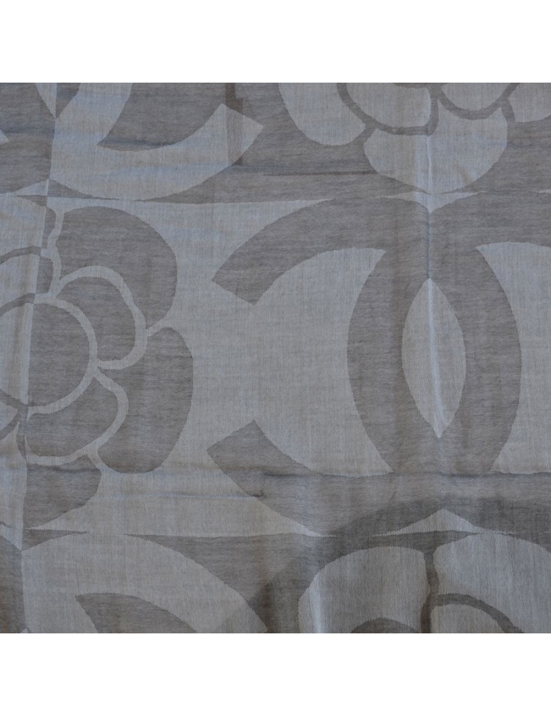 Etole CHANEL à frange en coton gris clair et gris foncé 
