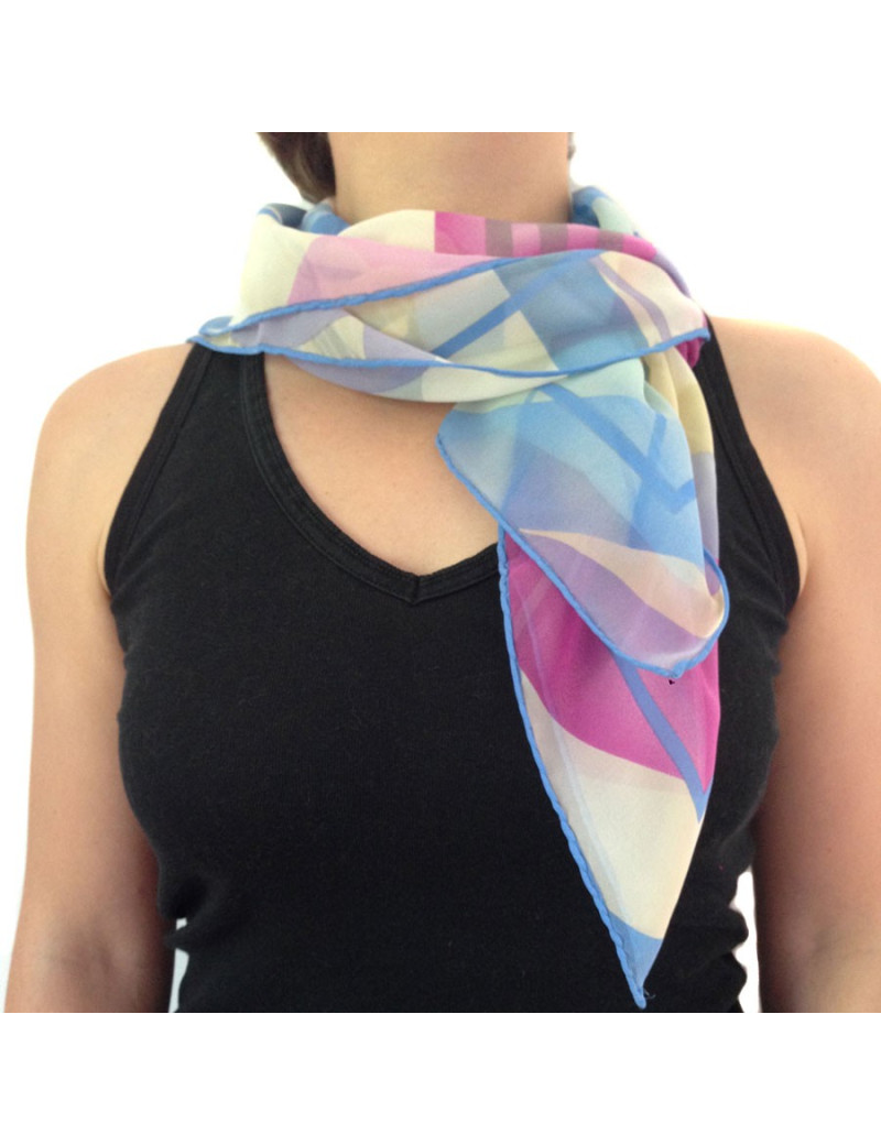 Foulard CHANEL en soie, tons pastels