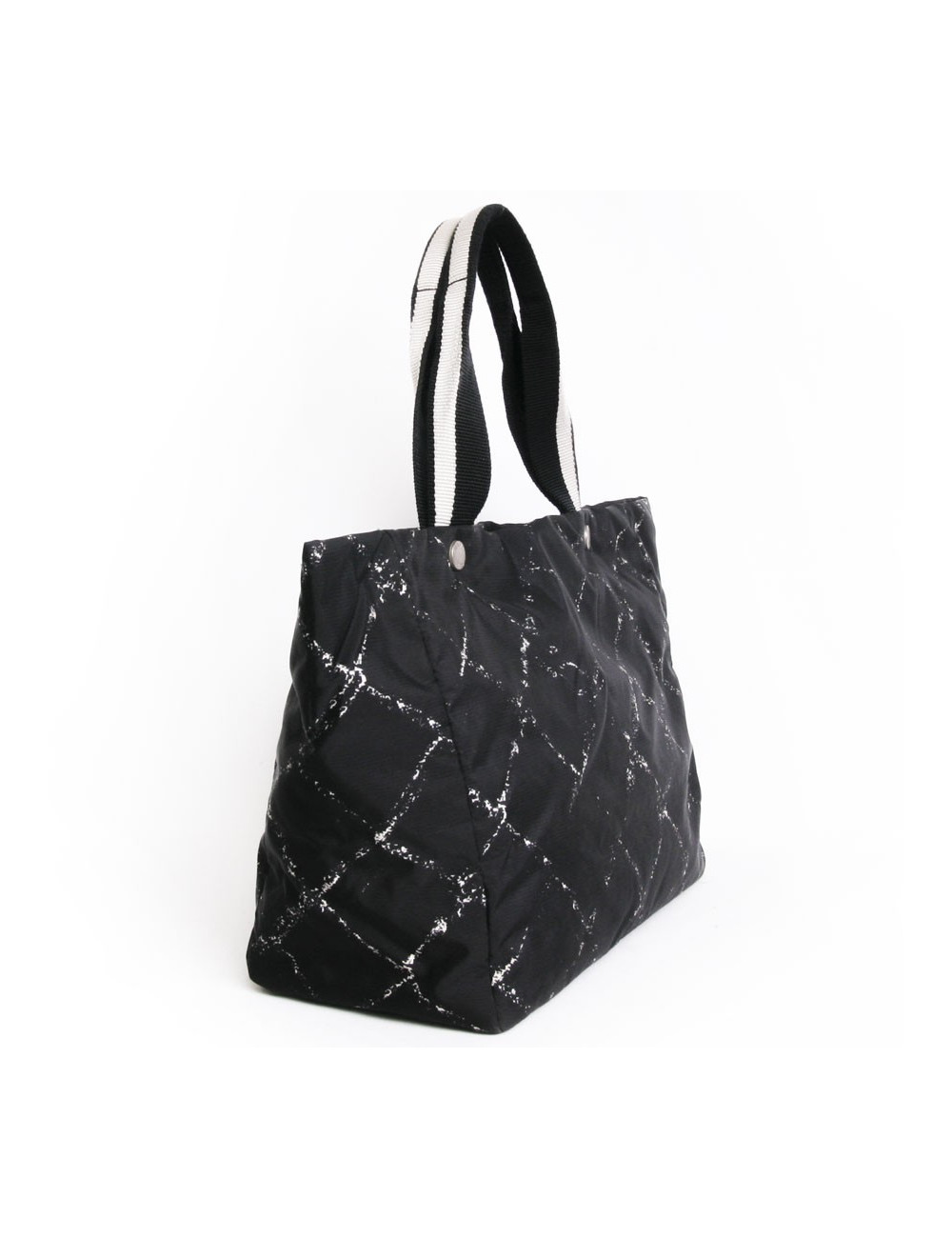 Sac cabas CHANEL noir et blanc "ligne voyage"