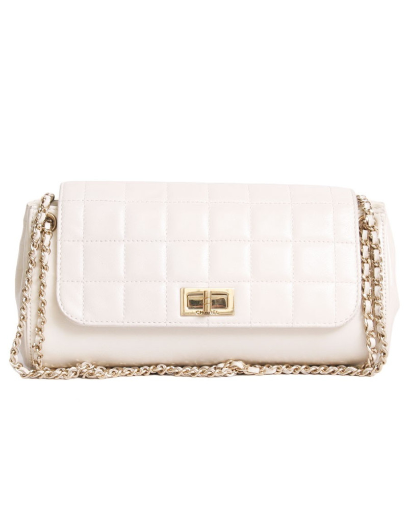 Sac CHANEL   accordeon en cuir d'agneau beige