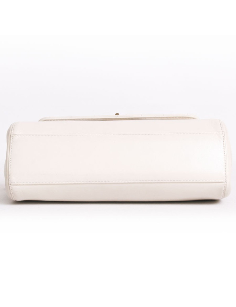 Sac CHANEL   accordeon en cuir d'agneau beige