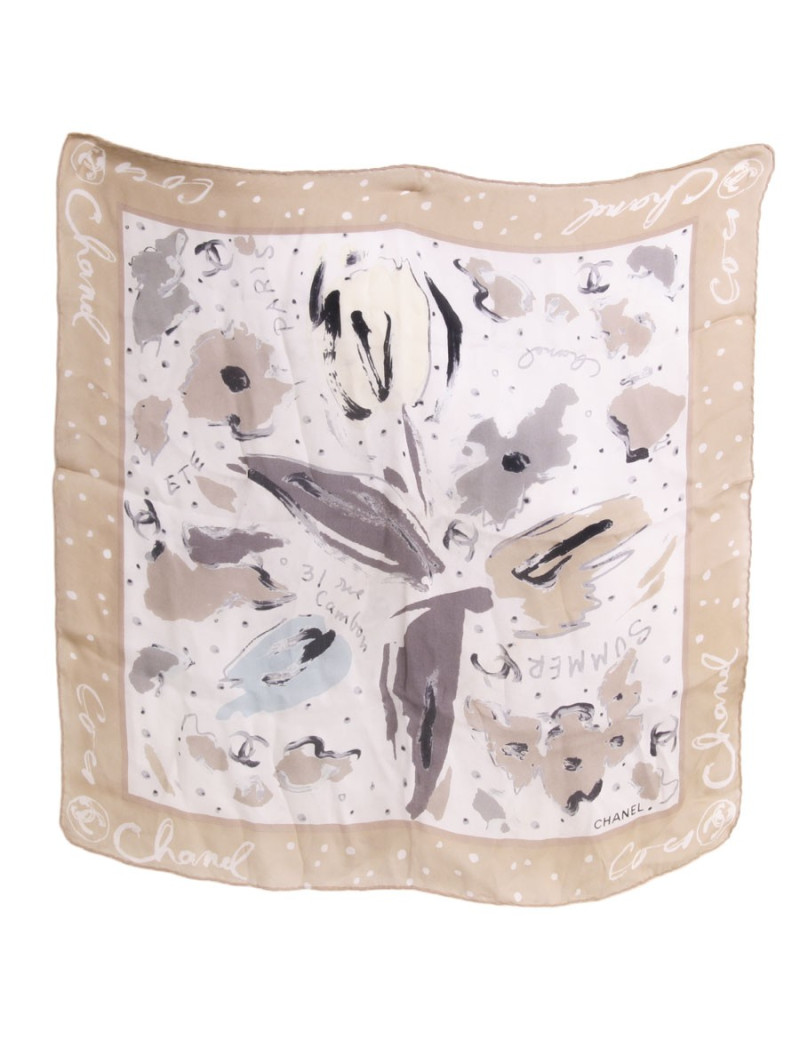 Petit foulard CHANEL en soie