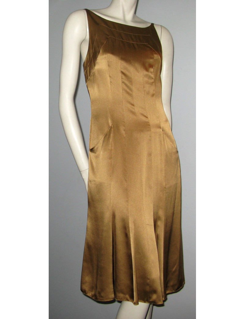 CHANEL T 38 en caramel silk dress