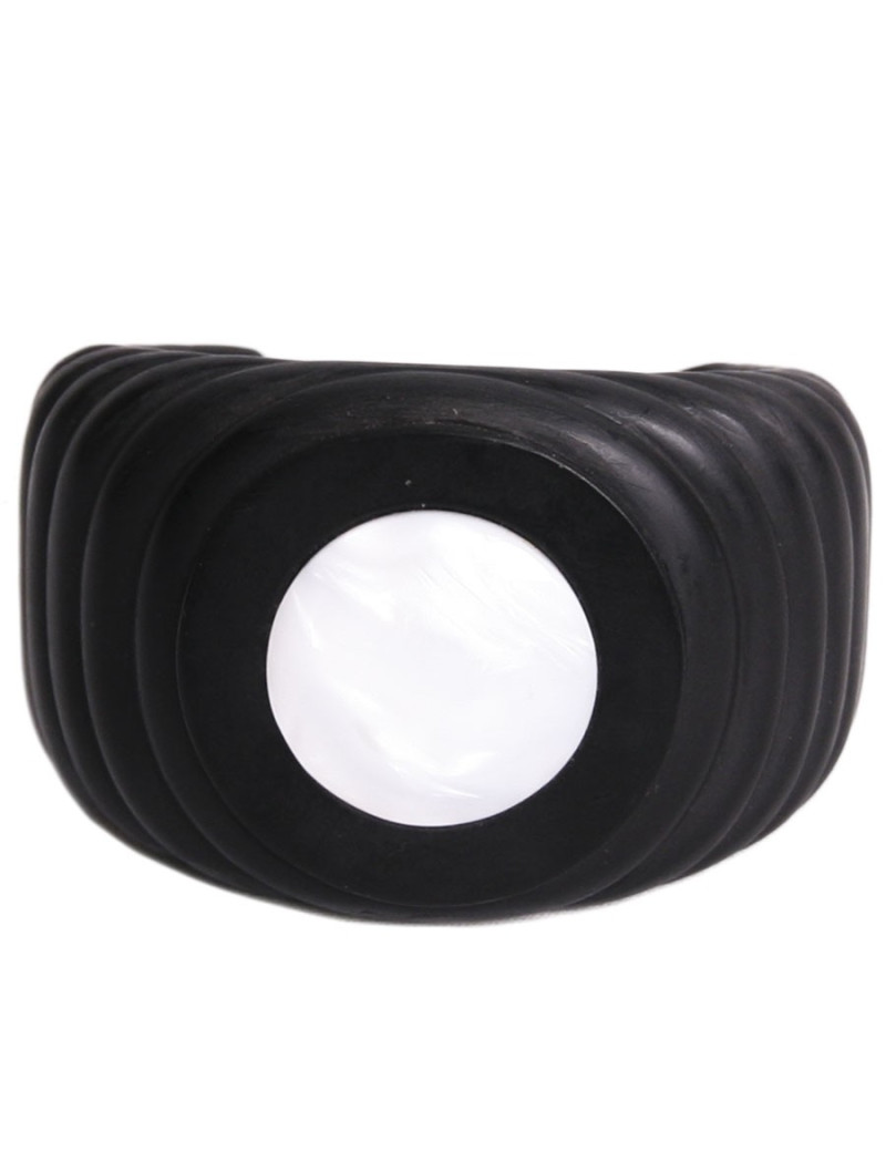 Manchette CHANEL en résine noire et nacre