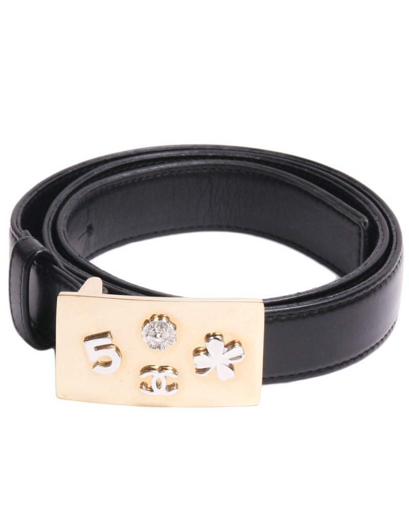 Ceinture CHANEL t 70 en cuir et boucle symboles 