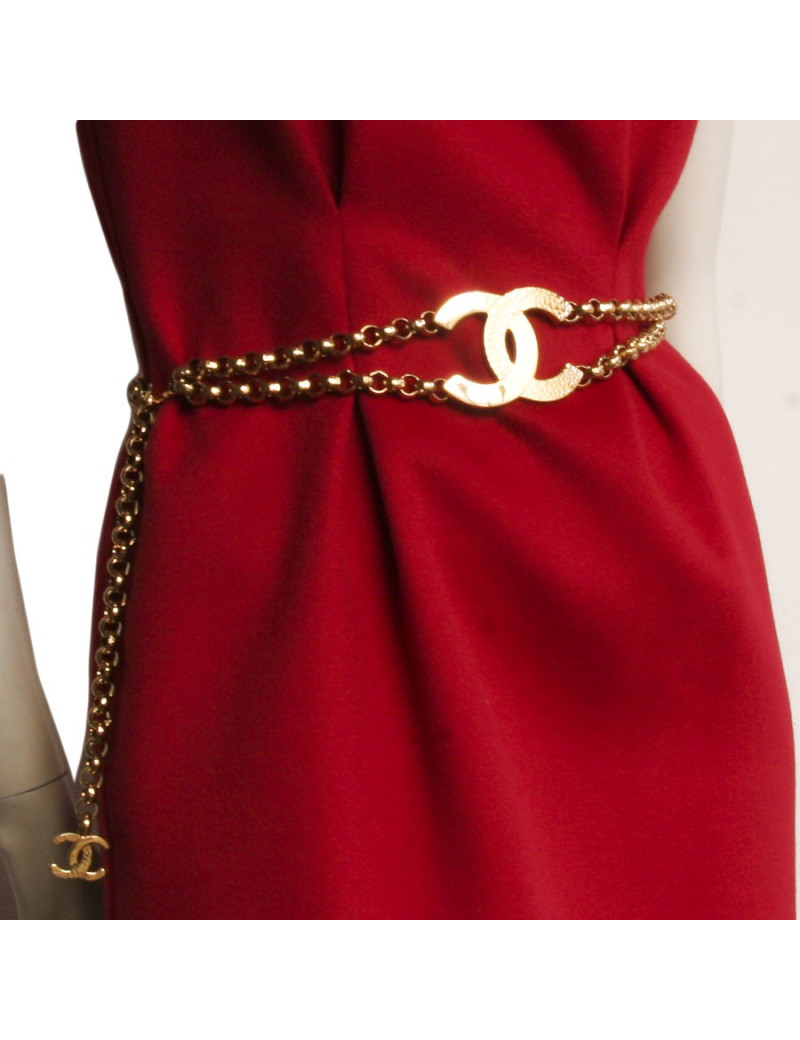 Ceinture CHANEL T 80 chaîne dorée et grand "CC"