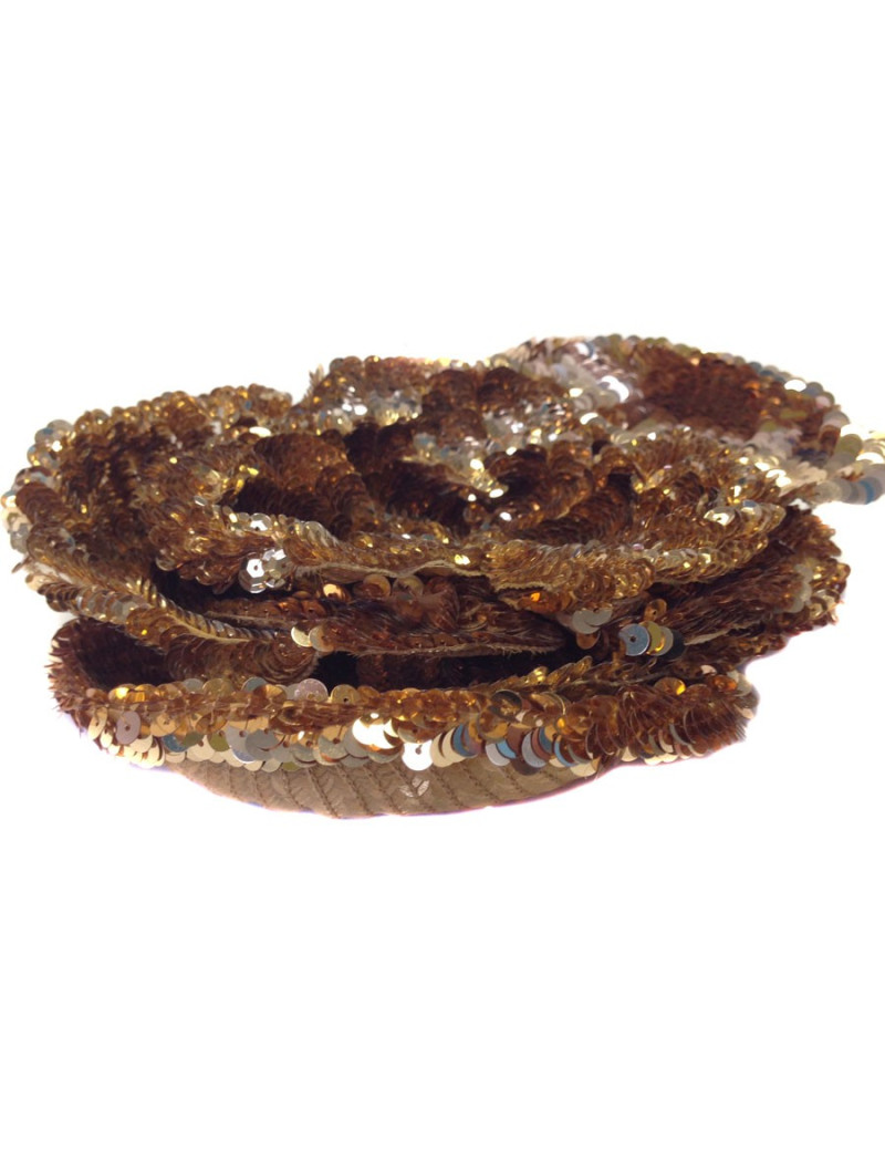 Grande broche CHANEL camélia à sequins mordorés