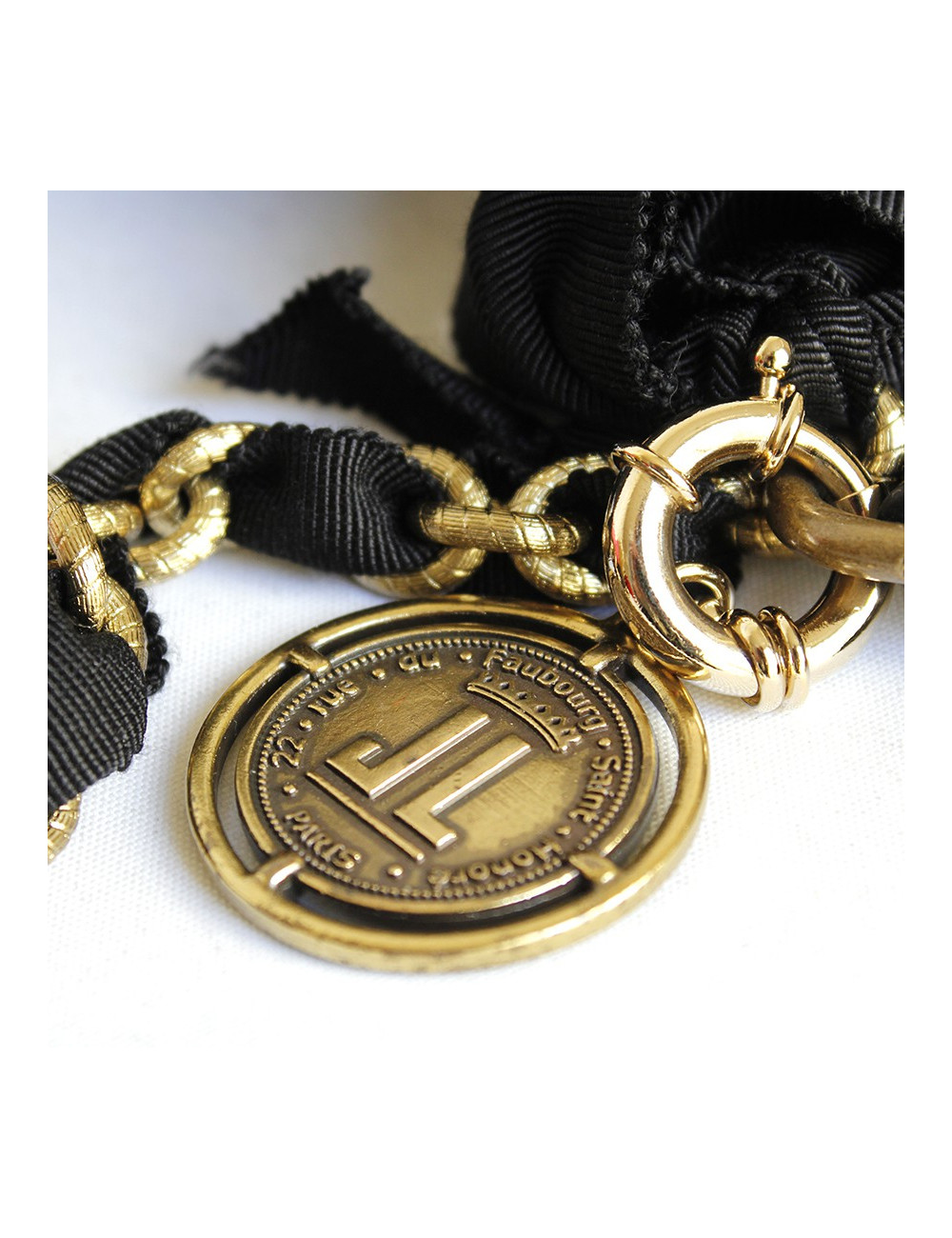 Sac LANVIN modèle "Happy" en cuir matelassé noir 