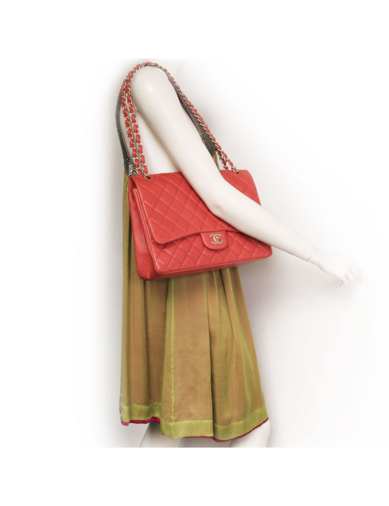 Sac Maxi  Jumbo CHANEL cuir d'agneau lisse  corail 
